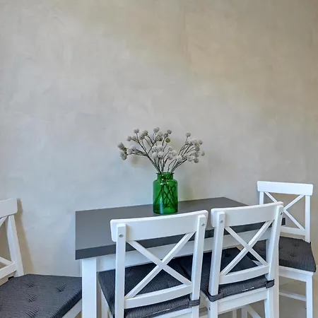 Slaska By Downtown *