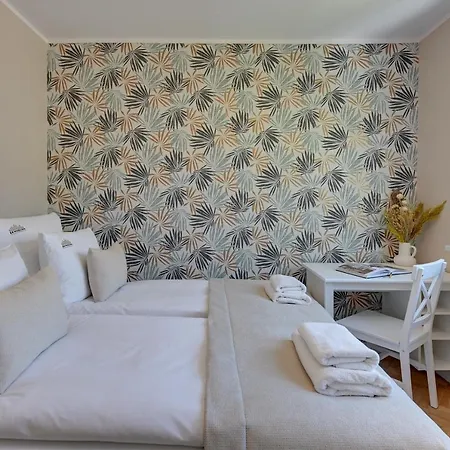 Slaska By Downtown Apartment *