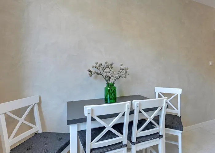 Slaska By Downtown *